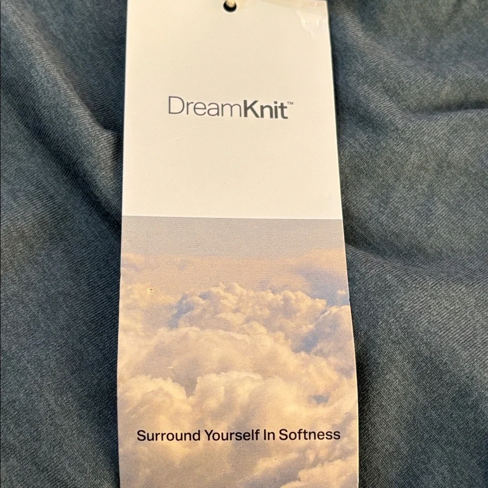 NWT Vuori Performance Jogger - Picture 8 of 9